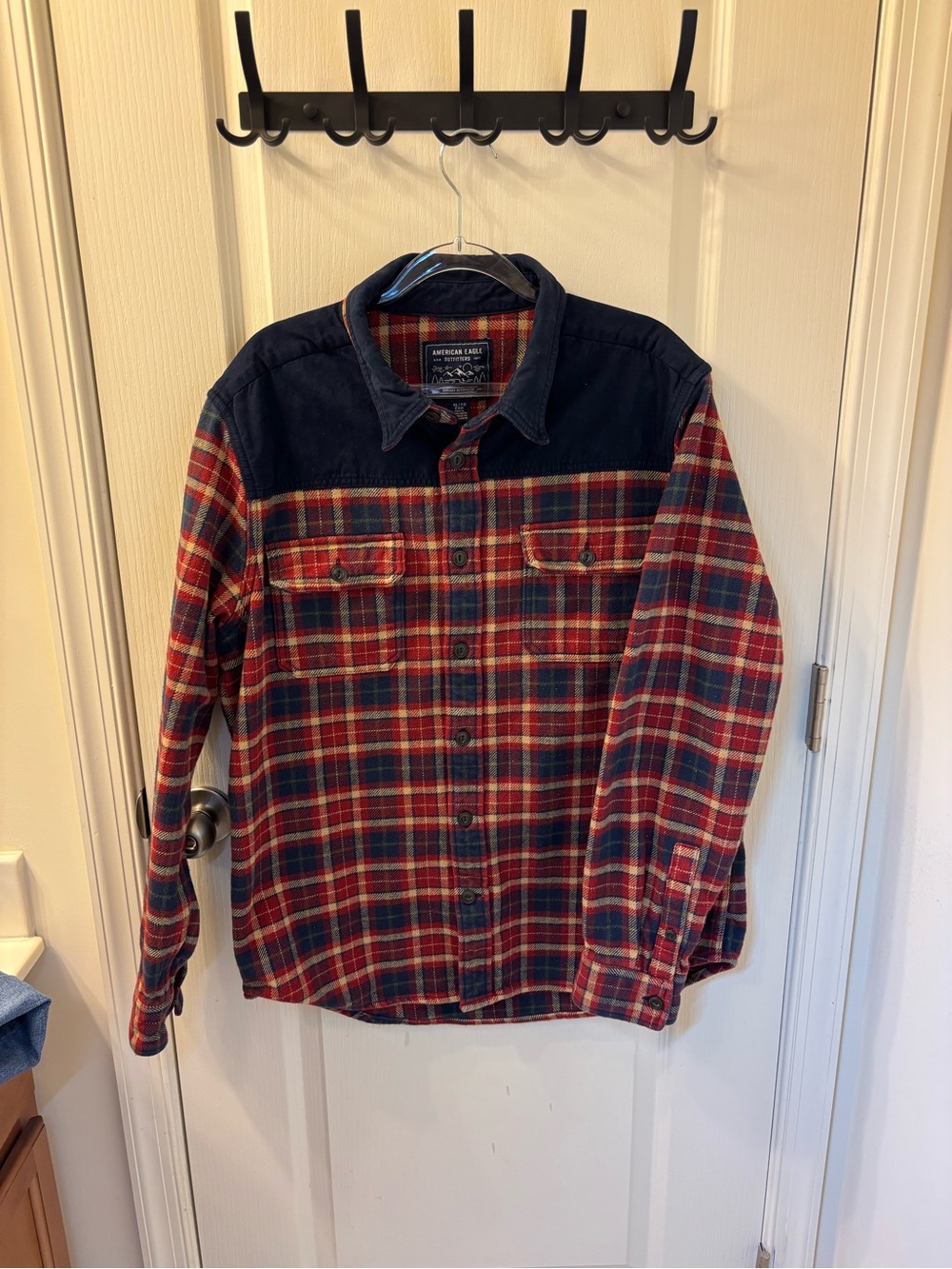 American Eagle Outfitters Red and Navy Plaid Shirt Jacket heavy